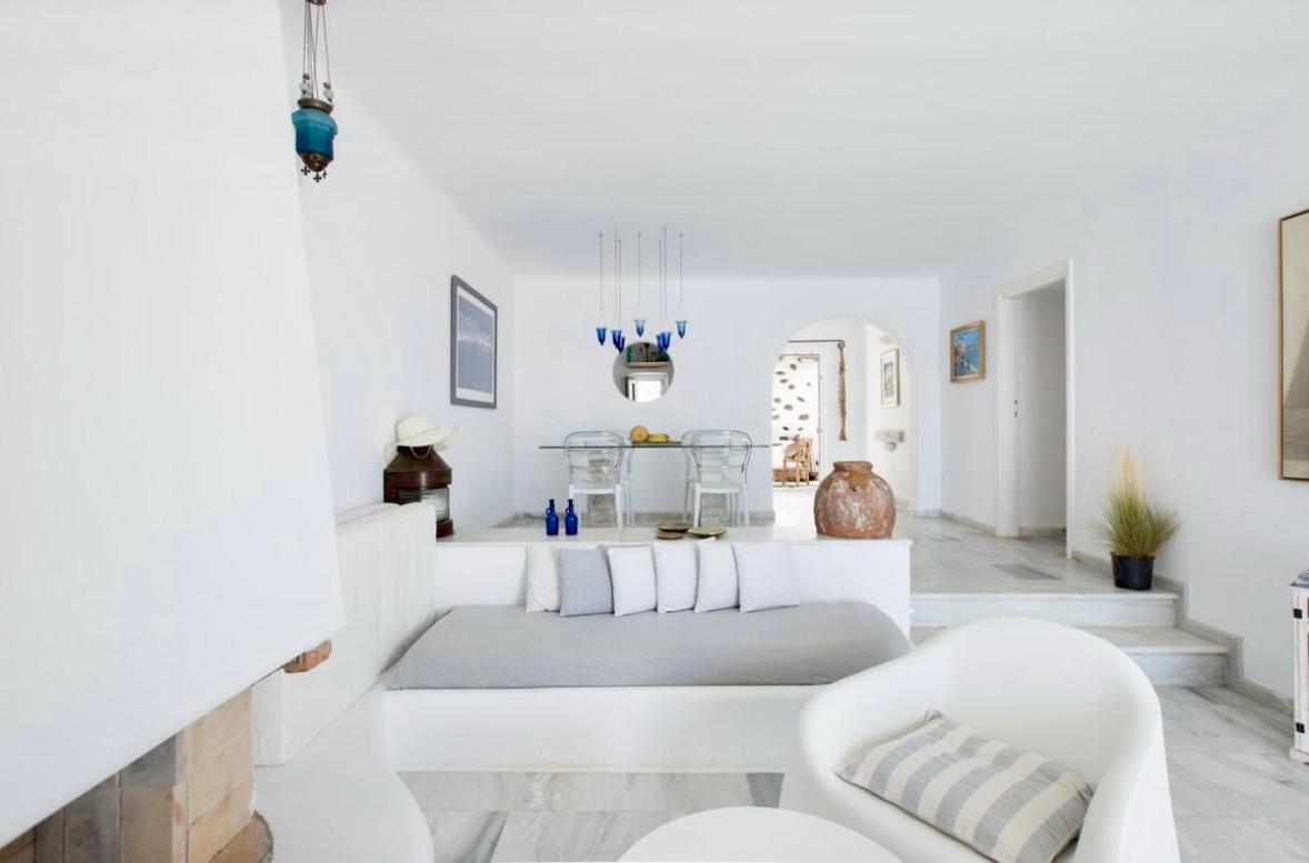 Maestro Mykonos *