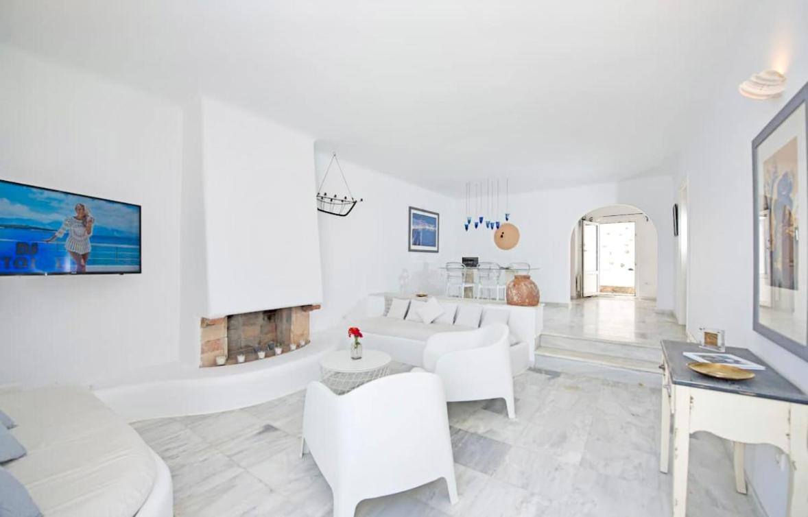 Maestro Mykonos Villa *